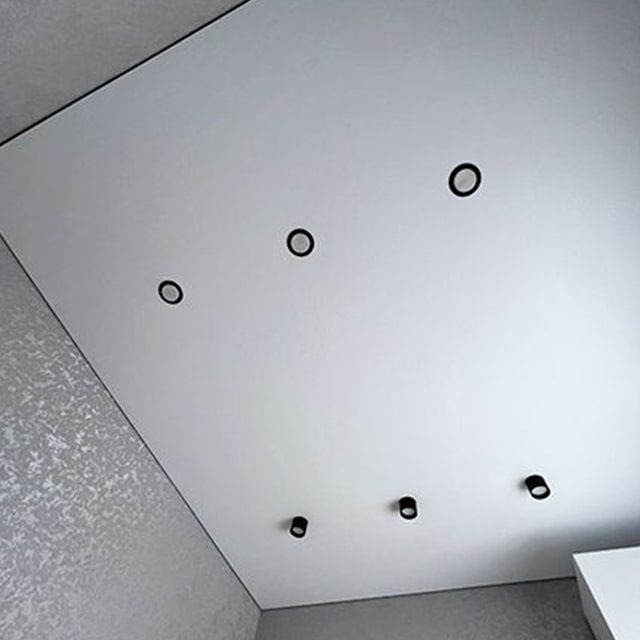 Трековый шинопровод next 2 м с софитами